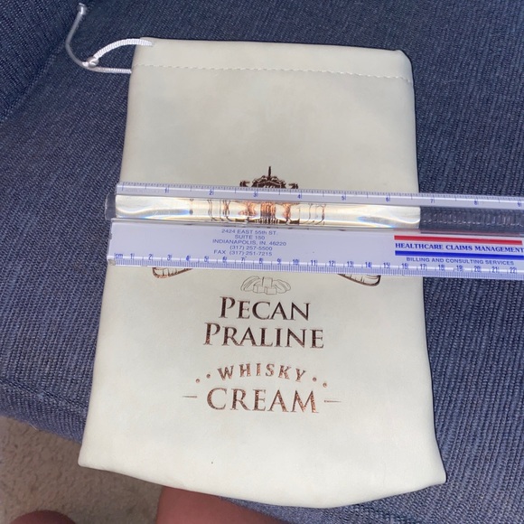 four faux leather bags Select Club Pecan Praline Whisky Cream drawstring bags - Picture 7 of 7